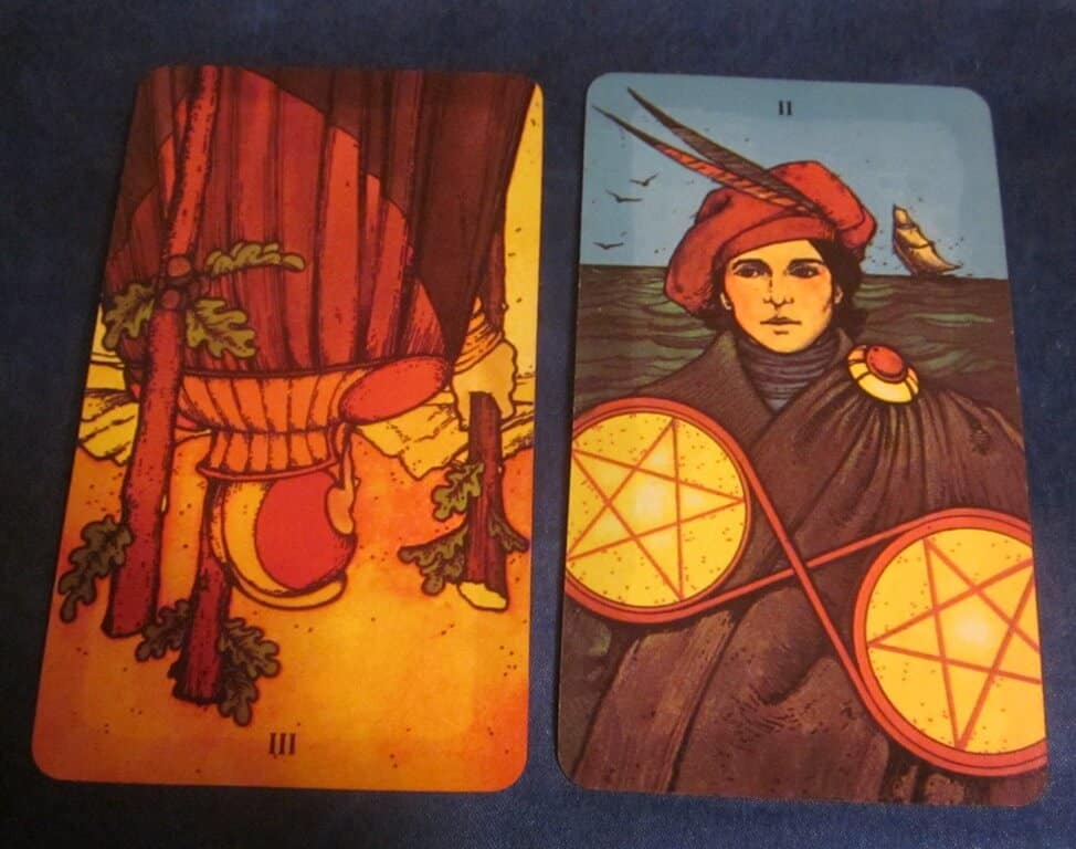 Everyday Tarot, 07/10/11: You’re Not Missing Anything | 3 Wands Rev, 2 Pentacles