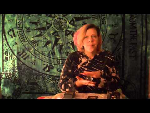 Quickie 1-Card Tarot Reading: Lilliput's Stuck 1-Card Tarot Readings