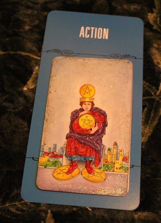 01/22/14: Stabilize! 4 of Pentacles