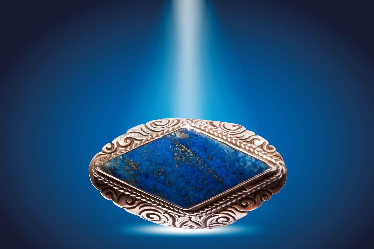 Gemstone Guides: Clear Vision with Lapis Lazuli