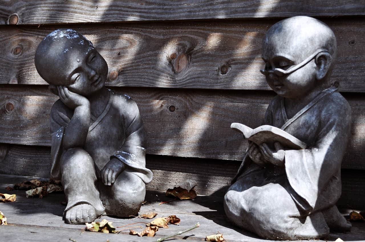 12/18/11: Difficult Decisions | Four of Cups, Ten of Cups Everyday Tarot