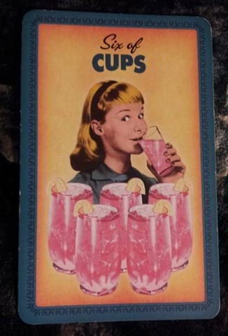 6-of-cups-housewives 6-of-cups-housewives