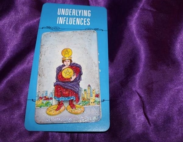 4 Pentacles Meaning 4 Pentacles Meaning